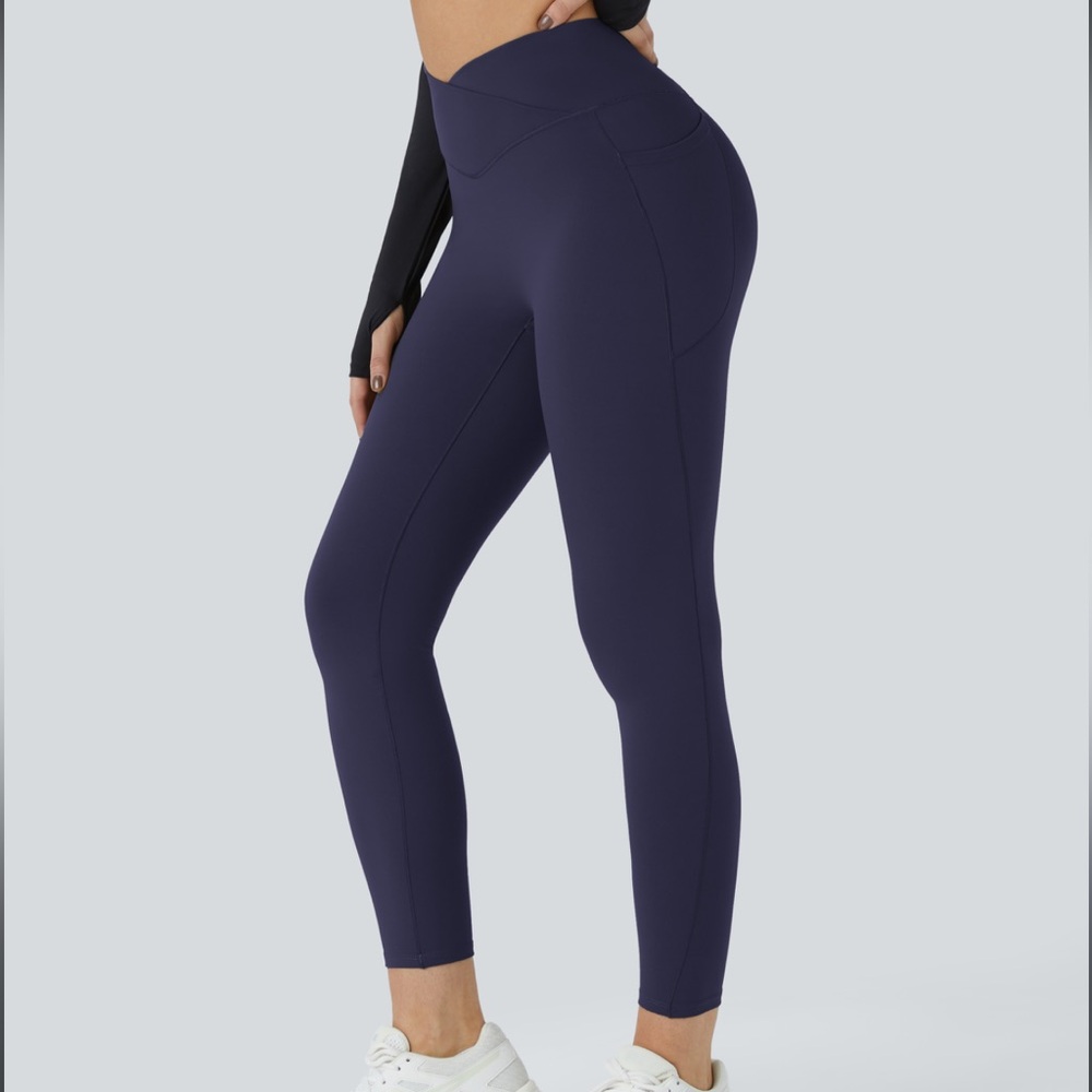 HALARA Blue High-Rise Leggings. Butt/shaping, sandwich waist. Large.